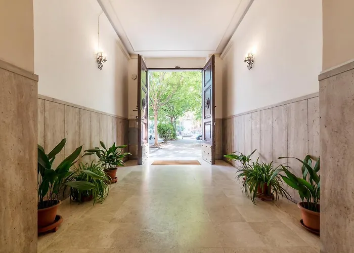 Piazza San Cosimato & Trastevere * רומא